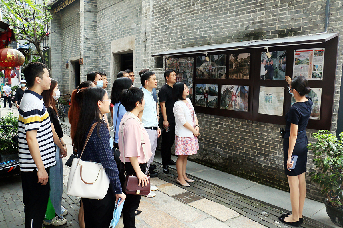 组织部分青年骨干参观永庆坊2.jpg