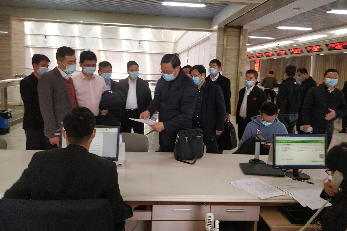 调研工程建设项目审批综合服务窗口运行情况.jpg